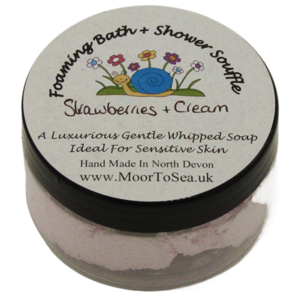 Stawberries & Cream Foaming Bath & Shower Souffle